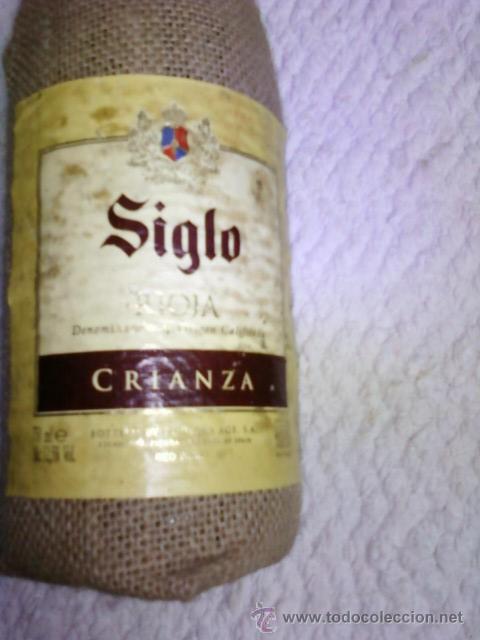 Botellas antiguas: BOTELLA SIGLO RIOJA FORRADA SACO - Foto 5